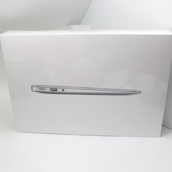 新品 MacBook Air 11.6 MJVP2J/A Core i5 1.6GHzプロセッサ1