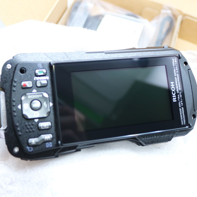 新品同様 RICOH リコー 防水デジタルカメラ WG-50 ブラック　カメラ　5